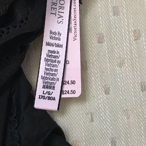 Victoria’s Secrets maternity briefs - Picture 6 of 8